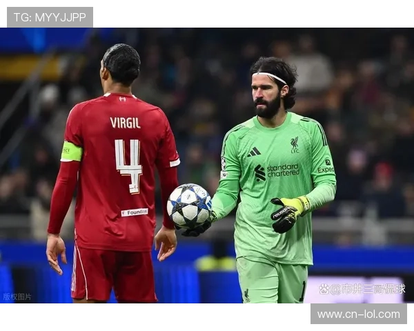 英超纪录片《90分钟》播出，揭秘俱乐部更衣室